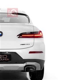 بی ئێم دەبڵیو X4